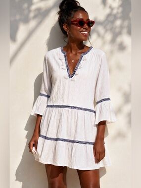 NWT Tommy Bahama Cotton Clip embroidered tier dress, white, blue. Size Small P.